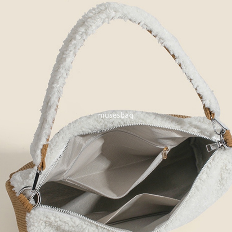 Autumn and Winter Large Capacity Lamb Plush Bag New Women Bag Popular Popular Crossbody Bag Single Shoulder Underarm Bag
