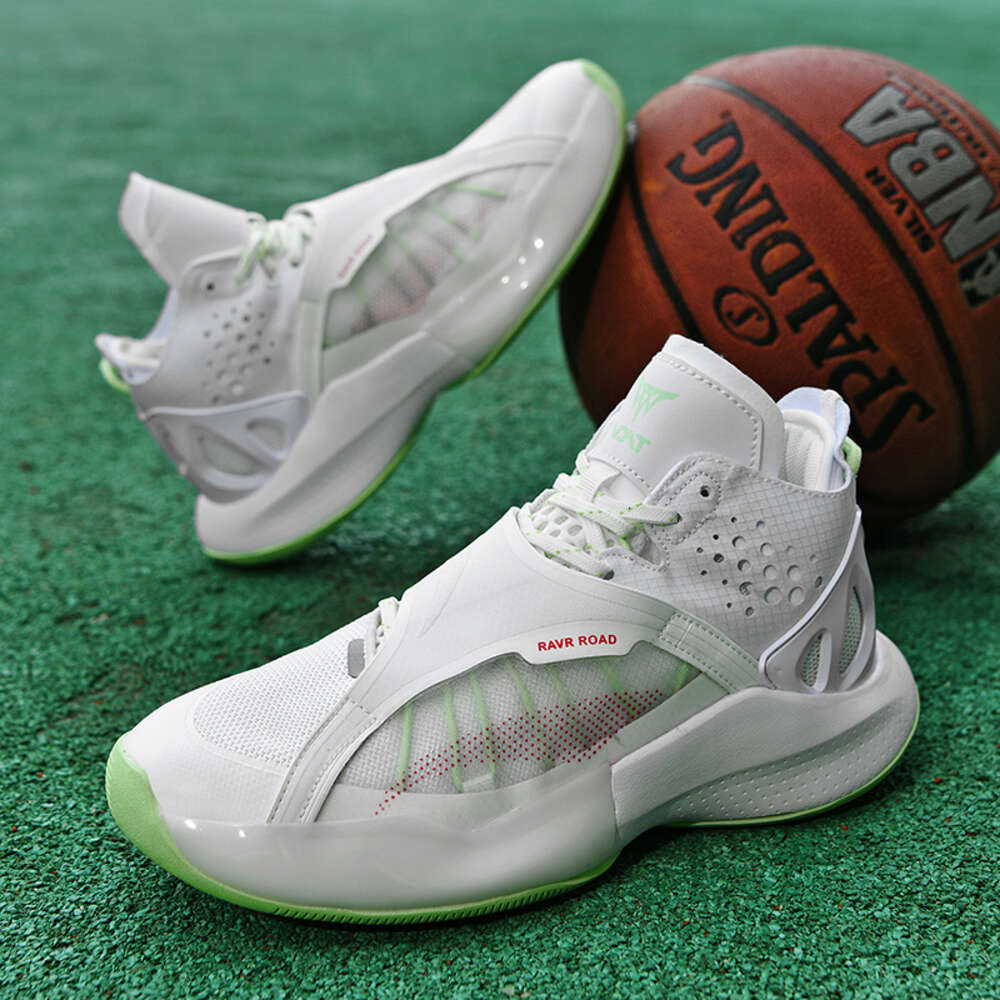 Quality Breathable Anti-wear High Top Men Fashion Sports Basketball Shoes