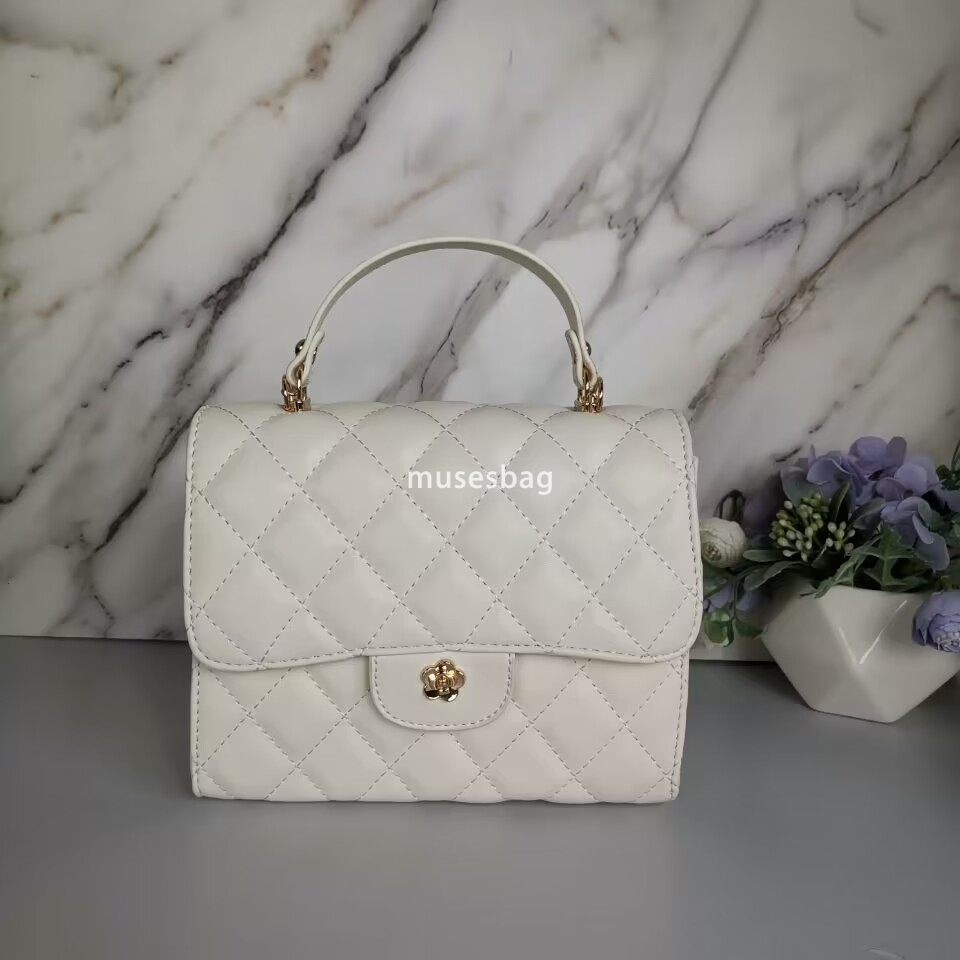 New Fashionable Small Fragrant Style Mini Bag High grade Handheld Small Square Bag Female Small Crowd Lingge Chain Versatile Crossbody