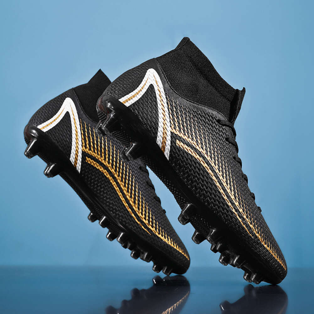 2023 New Wholesale High Quality Safety Non-slip soccer Shoes Factory wholesale Large size Sport Football For Men