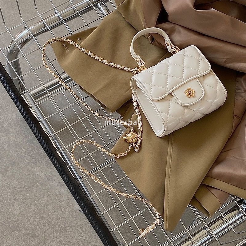 New Fashionable Small Fragrant Style Mini Bag High grade Handheld Small Square Bag Female Small Crowd Lingge Chain Versatile Crossbody