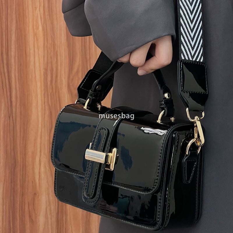 Internet celebrity women's bag stylish luxurious niche versatile portable small square bag high-end texture glossy single shoulder crossbody bag