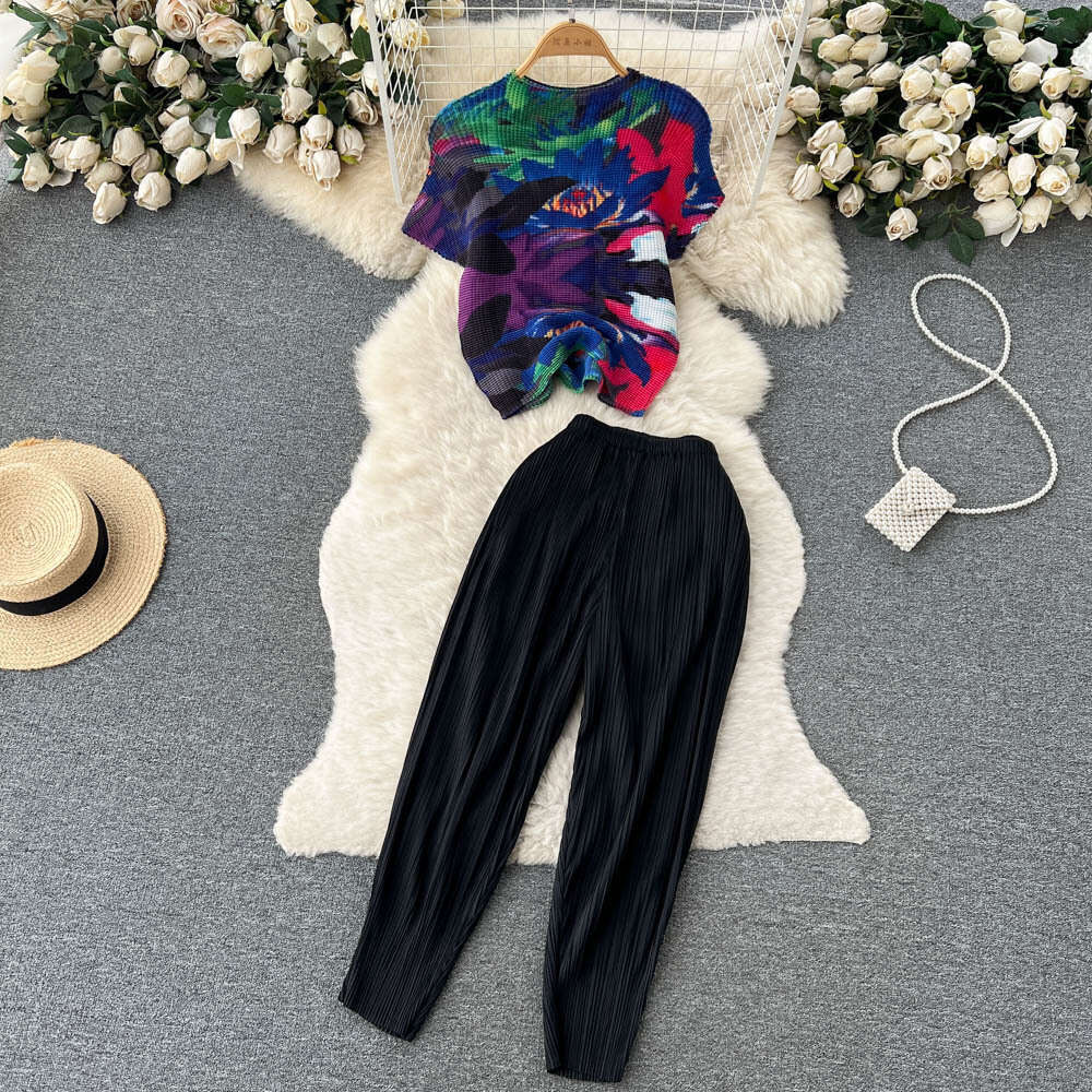Instagram Fashion Set Womens Summer Printed Short sleeved Top+Elastic Waist Casual Radish Pants Two piece Set Fashion