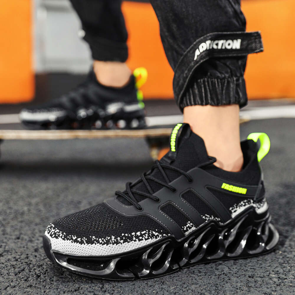 2023 Super Lightweight Fashionable Wholesale Original Quality Mens Casual Sports Shoes Sneakers