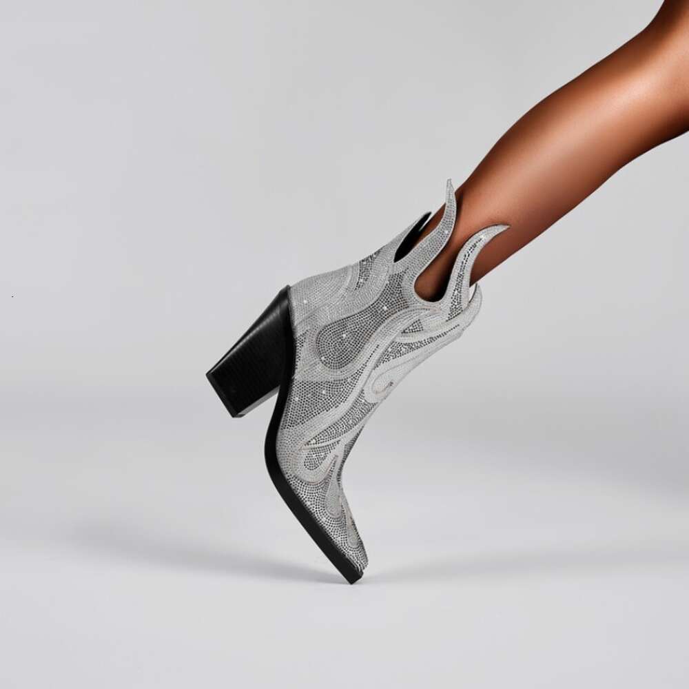 2023 European And American Fashion Rhinestone Flame Design Small Square Head Thick High Heel Short Women's Large Boots