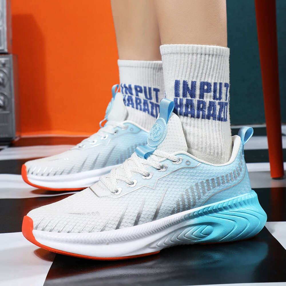 New Fashion Casual Sports Breathable Soft Sole High Elastic Men women Running Shoes