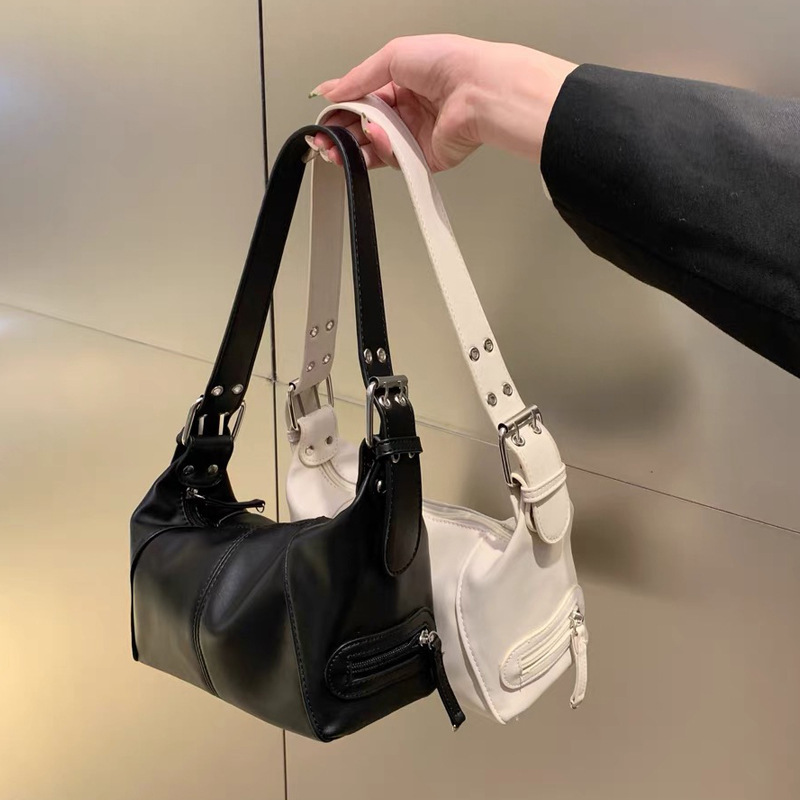 New Women Bag Cool Pull Girl Unique Design Fashionable Leather Zipper One Shoulder Handheld Underarm Retro European and American