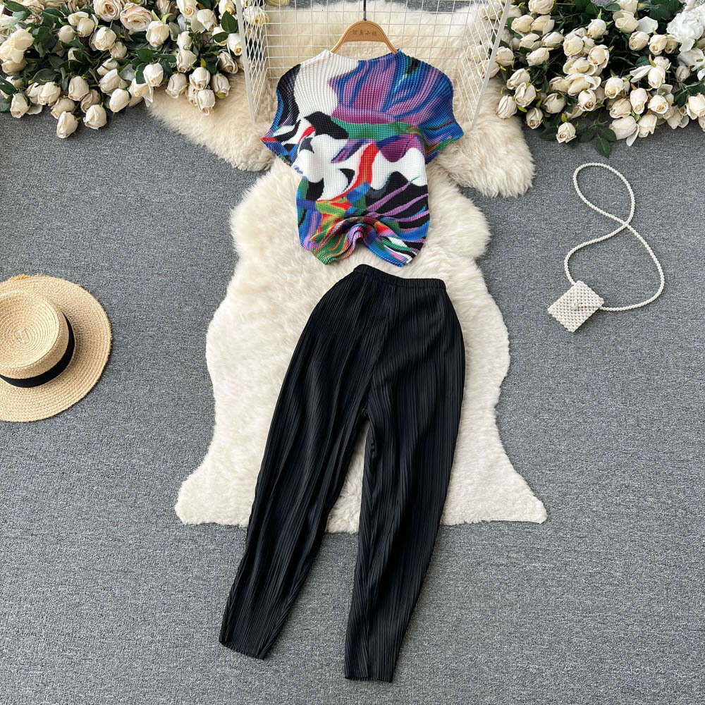 Instagram Fashion Set Womens Summer Printed Short sleeved Top+Elastic Waist Casual Radish Pants Two piece Set Fashion