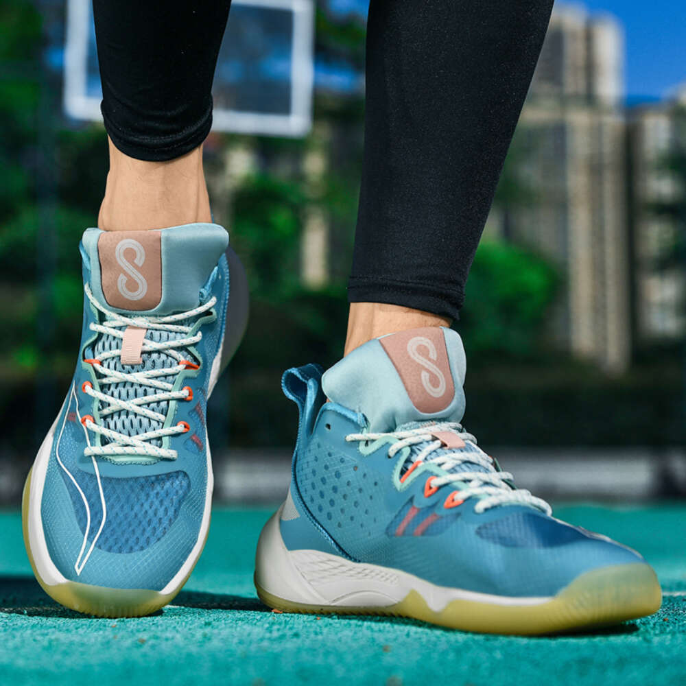 Non-slip Sneakers Men Outdoor Wearable Basketball Sports Shoes