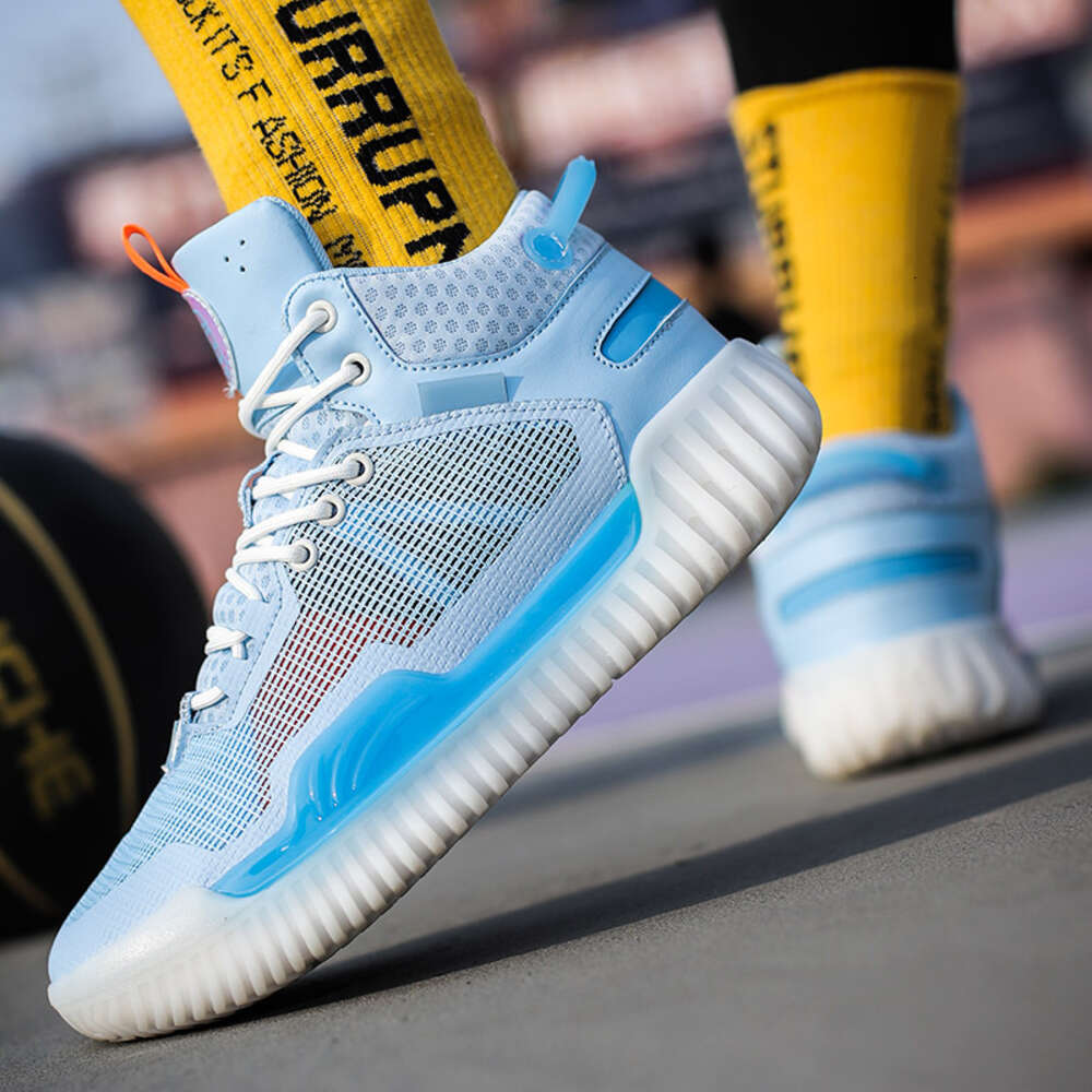 Breathable Couple High-top Boots Men Anti-skid Sneakers Outdoor Basketball Shoes