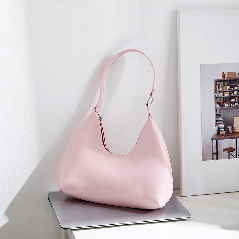 Korean version of solid color simple portable shoulder bag with a sense of luxury casual and versatile underarm bag This year's new stylish women