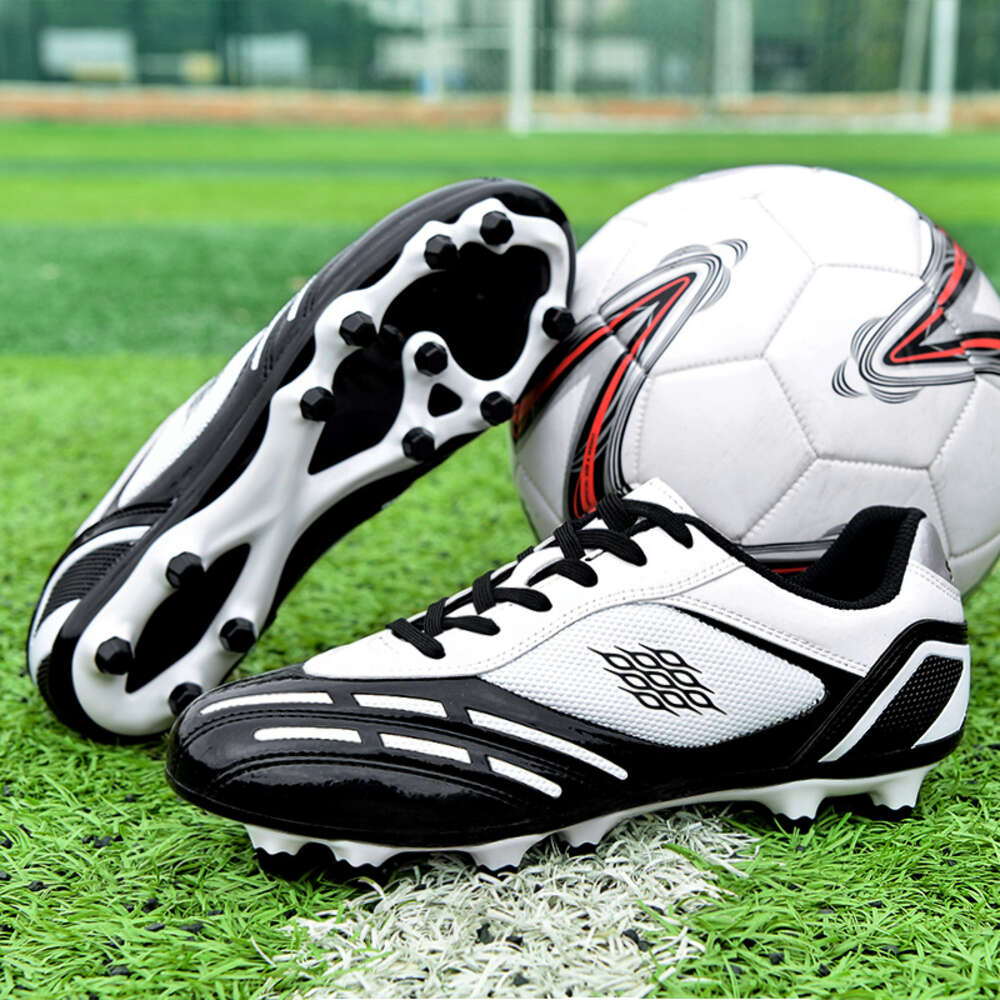 Most Popular Professional Breathable Men Soccer Wholesale Women Comfortable Football Shoes For Kid