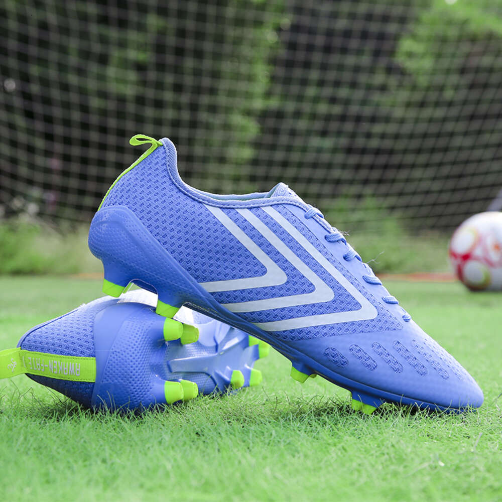 2022 China Wholesale Men Professional Football Soccer Shoes For Sale