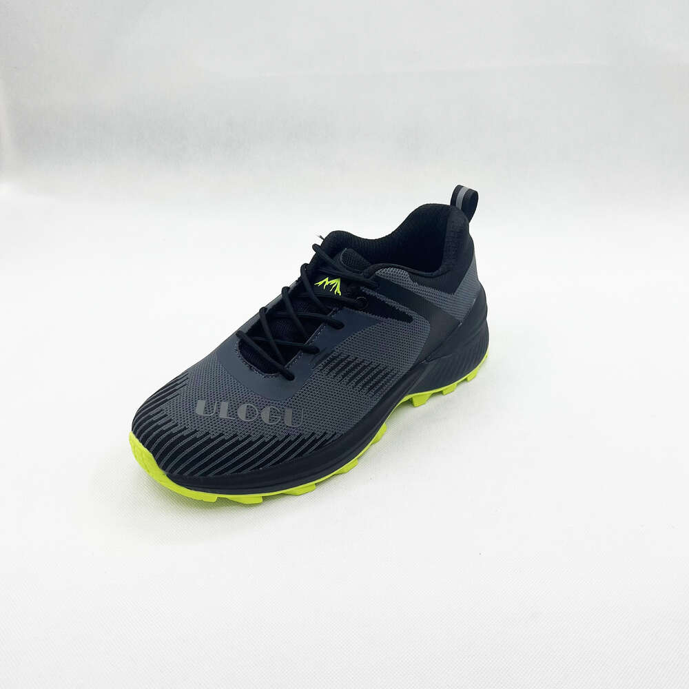 Wholesale senior casual custom sneakers breathable running shoes for men black four seasons