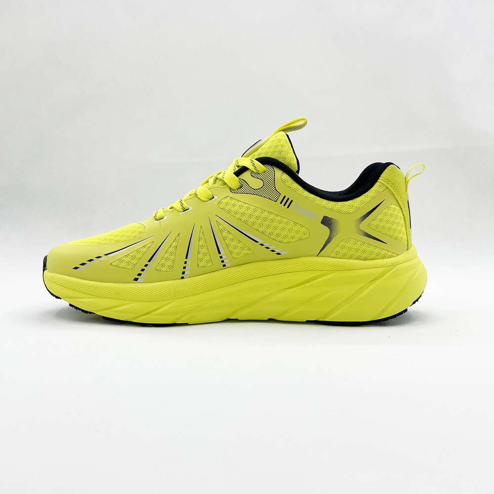 Latest design lightweight men's sneakers Custom casual summer breathable running shoes for men