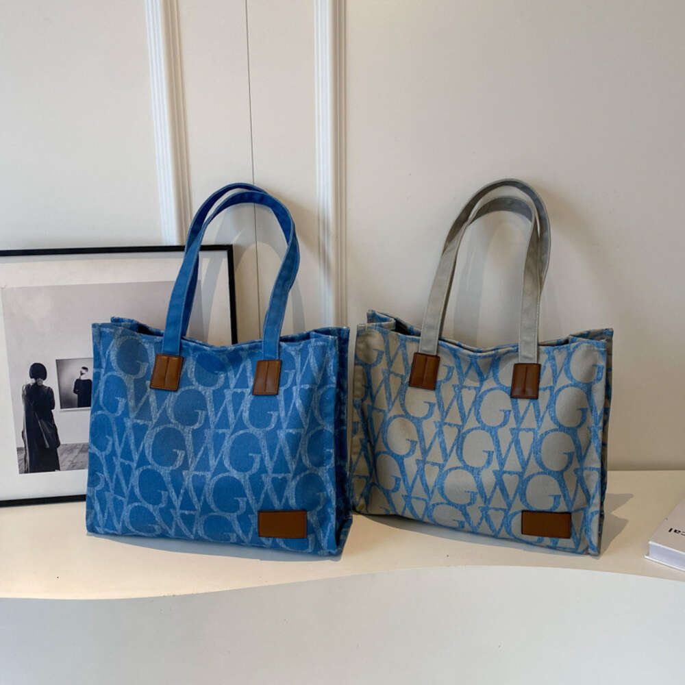 Gentle Thai Woman Letter Tote Women's Small Print Canvas Handbag Fashion Shoulder Bag h6.19#29.97 ddmythur