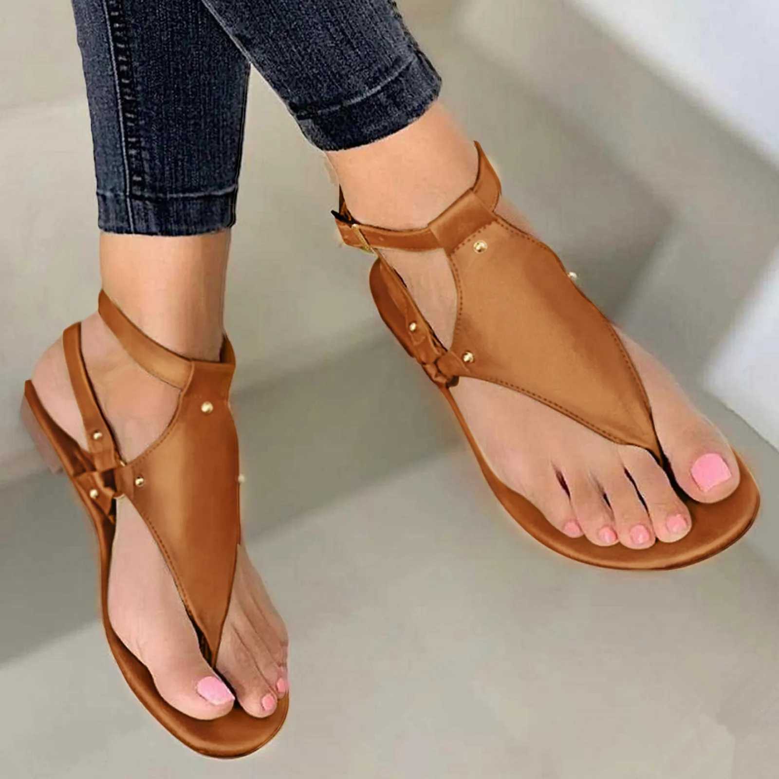 Sandals Summer flat slippers Pu leather flap buckle shoes 2023 New Roman fashion womens sandals Y2406120Z4R