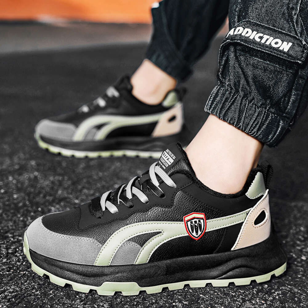 New design non sip men's casual new to the shees comfortable daddy shoes