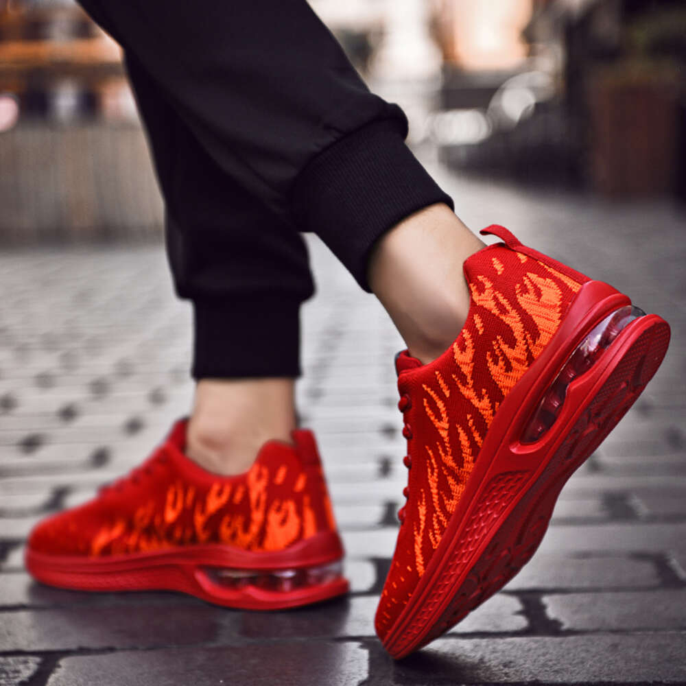 2024 Customized Comfortable Popular Lightweight Casual Sport Wholesale Athletic Running Shoes for Men