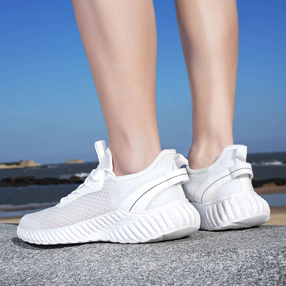 24-hour send out goods new fashionable sports lightweight breathability Men running shoes