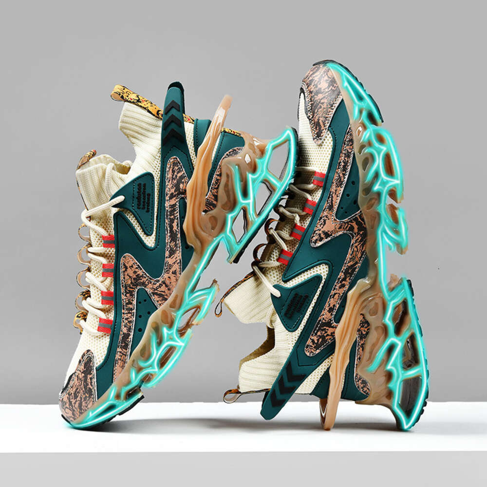 2023 PVC Large Blade Sole Summer Flying Weaving Breathable custom Men's Sneakers Fashion Running Shoes