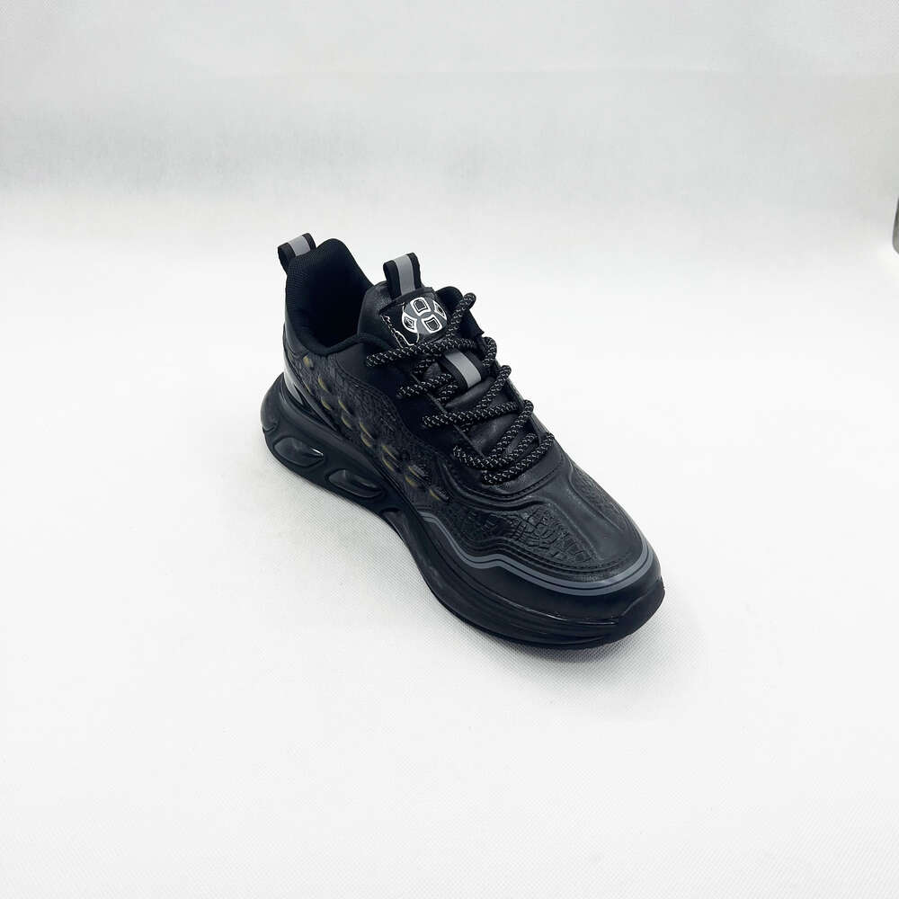 New design high quality walking custom leather running Waterproof anti-slip casual shoes for men