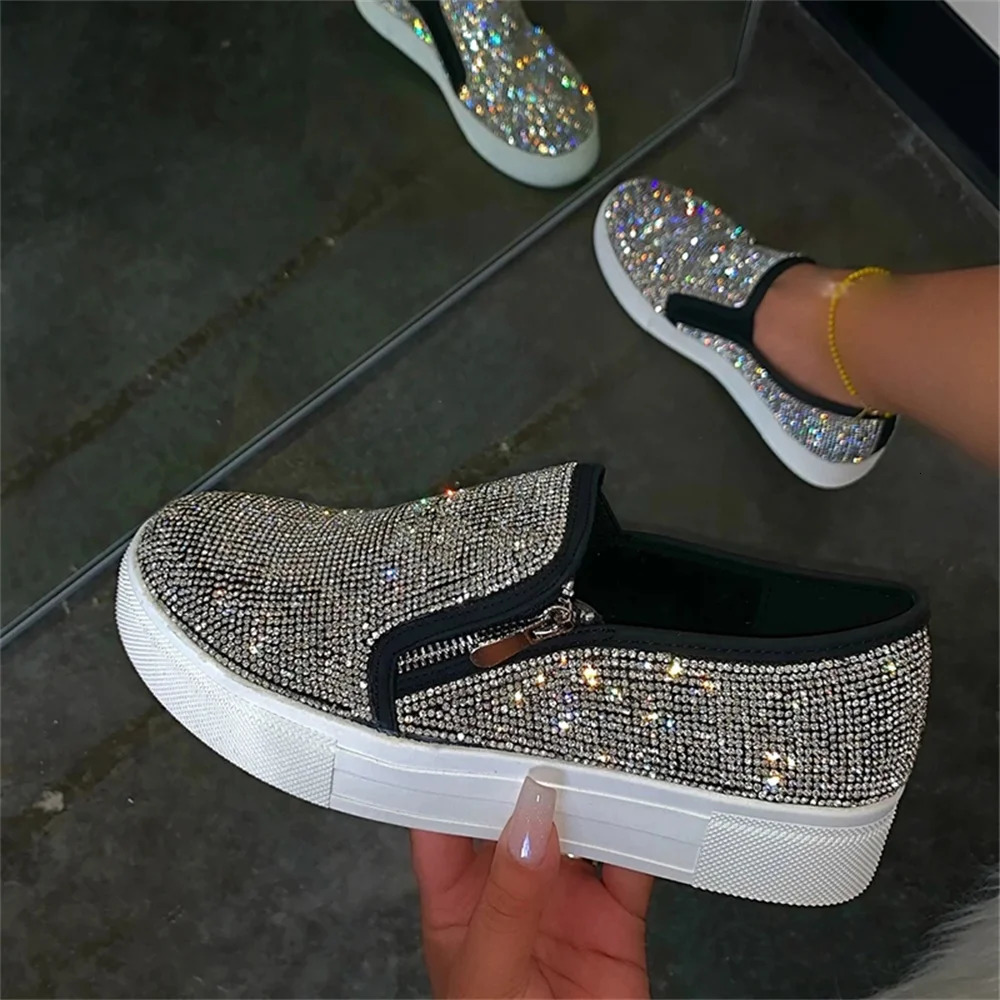 Womens rhinestone sports shoes 2024 spring fashionable zipper sliding on womens running shoes outdoor breathable womens comfort Loafer 240611