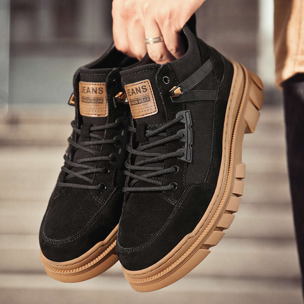 Our direct sales help men's autumn and winter non-slip walking burst lace-up casual shoes