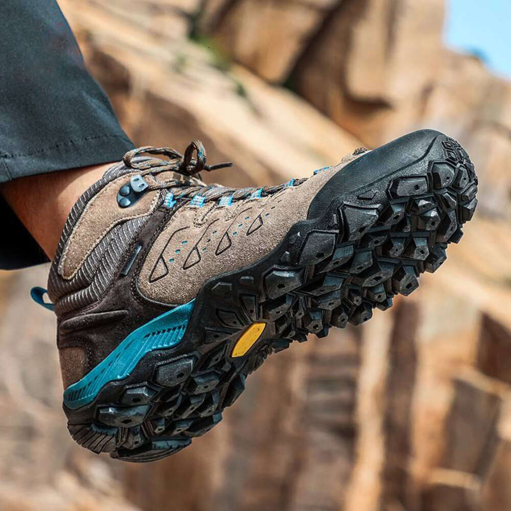 Large Leather Hunting Boots High-quality Cross-country Running Waterproof Outdoor Hiking Shoes Men EVA