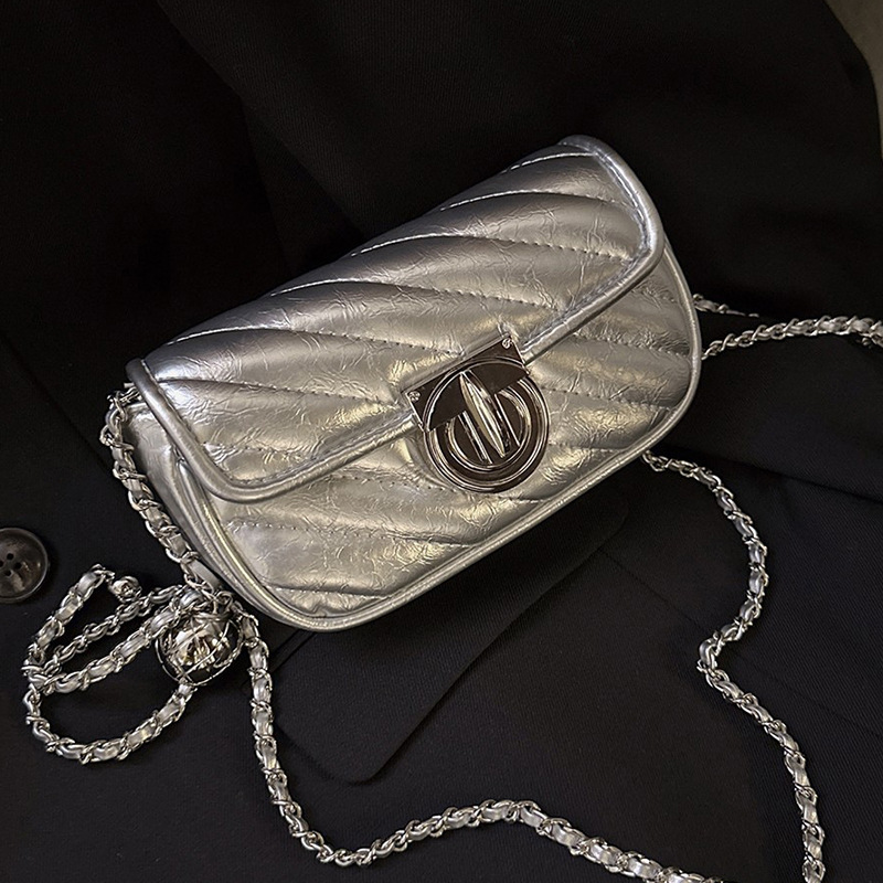 High quality soft silver high-end niche bag, new trend small fragrant style diamond grid chain bag versatile single shoulder crossbody bag