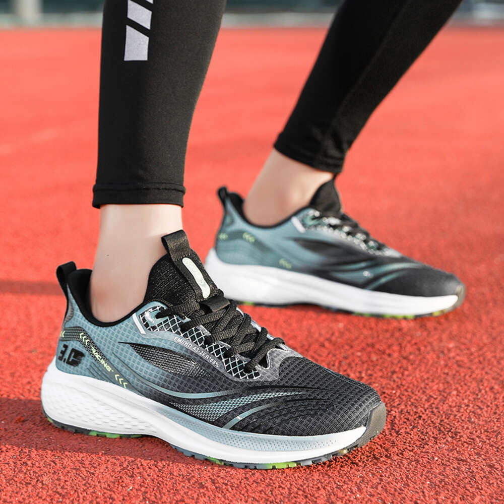 Ultra light rebound jelly shaped rubber bottom Custom Unisex Anti slip breathable men sneaker women running shoes