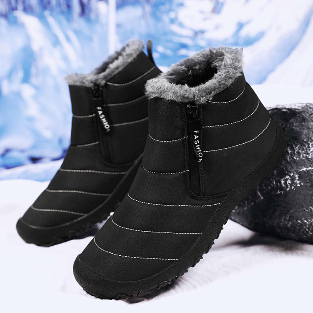 Wholesale wear resistant new anti-crack fashion men's snow boots