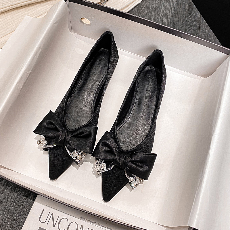 luxury rhinestone bow flats shoes woman pointed toe champagne silk bowknot ballet shoes 41-43 big size wedding shoes for women