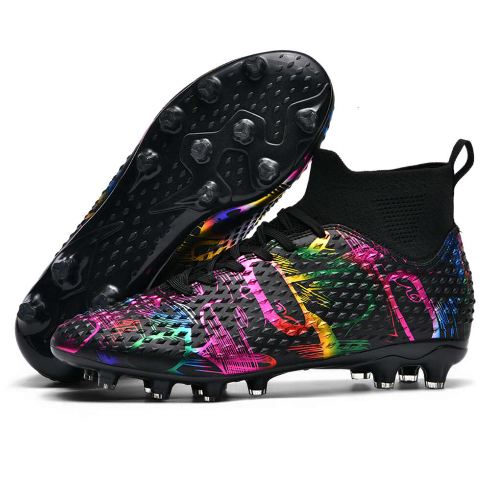 New long spike Fashionable low top football grass training shoes