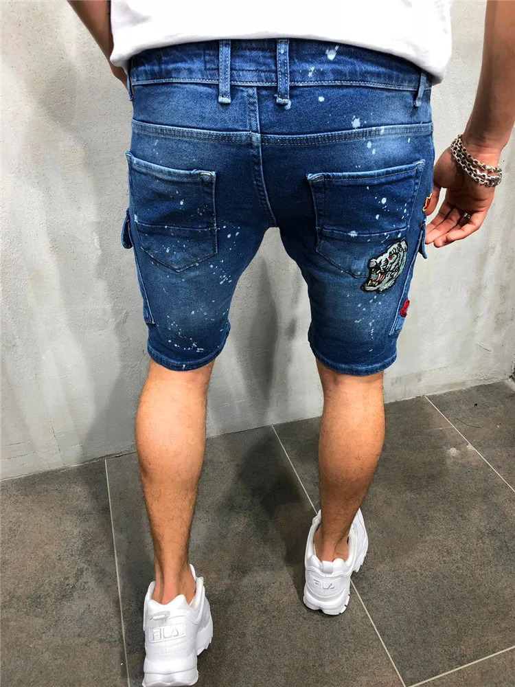 Summer Mens Stretch Straight Short Jeans Fashion Casual Slim Fit High Quality Elastic Badge Pockets Hole Denim Shorts Male 240601