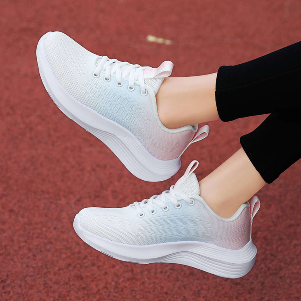 2024 Spring New Women's Flying Woven Mesh Sneakers Breathable Casual Lightweight Non-slip Running Shoes