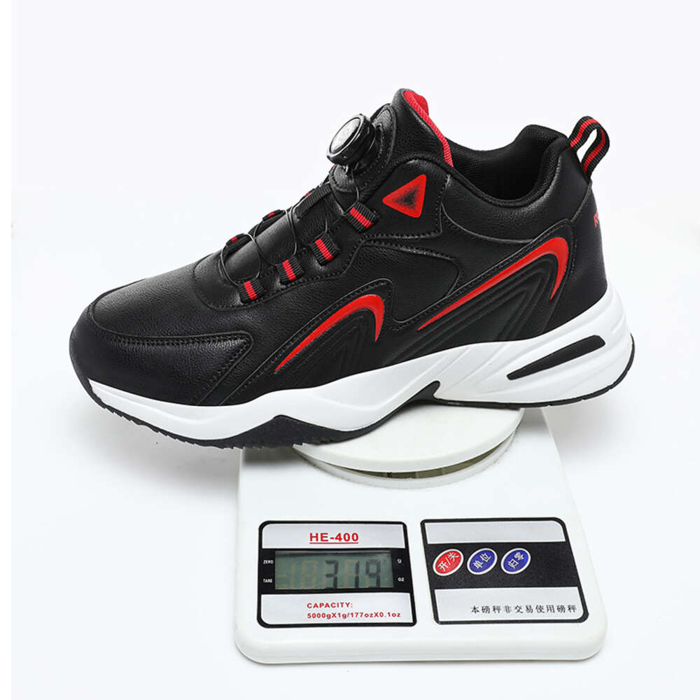 High quality men's made in China The latest fashion running shoes Comfortable non-slip leather sneakers