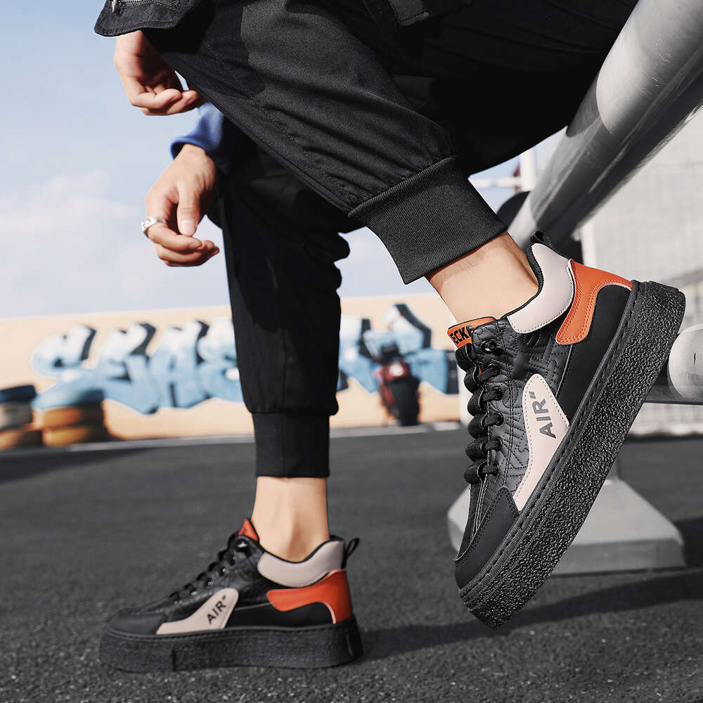 2024 New casual Fashion walking style shoes Leather men's sneakers