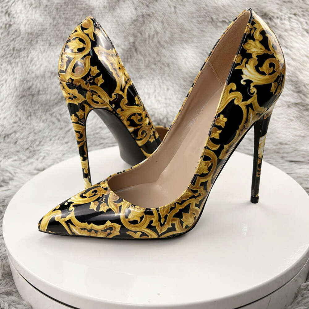 Noenname_Null Black Graffiti Colorful Pumps Sexy High Heels Wedding Party Women Shoes Stilettos Accept Customized