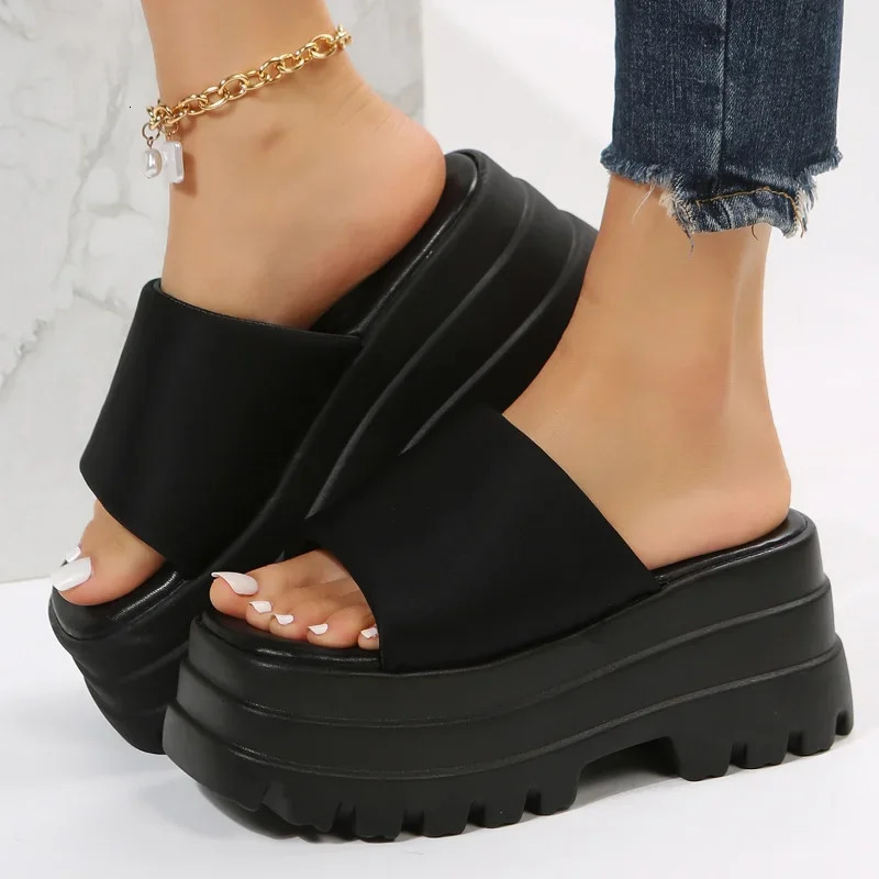 2024 Summer Womens Single Band Platform Sandals Black Nylon Thick Platform Wedge Sliding Sandals 240611