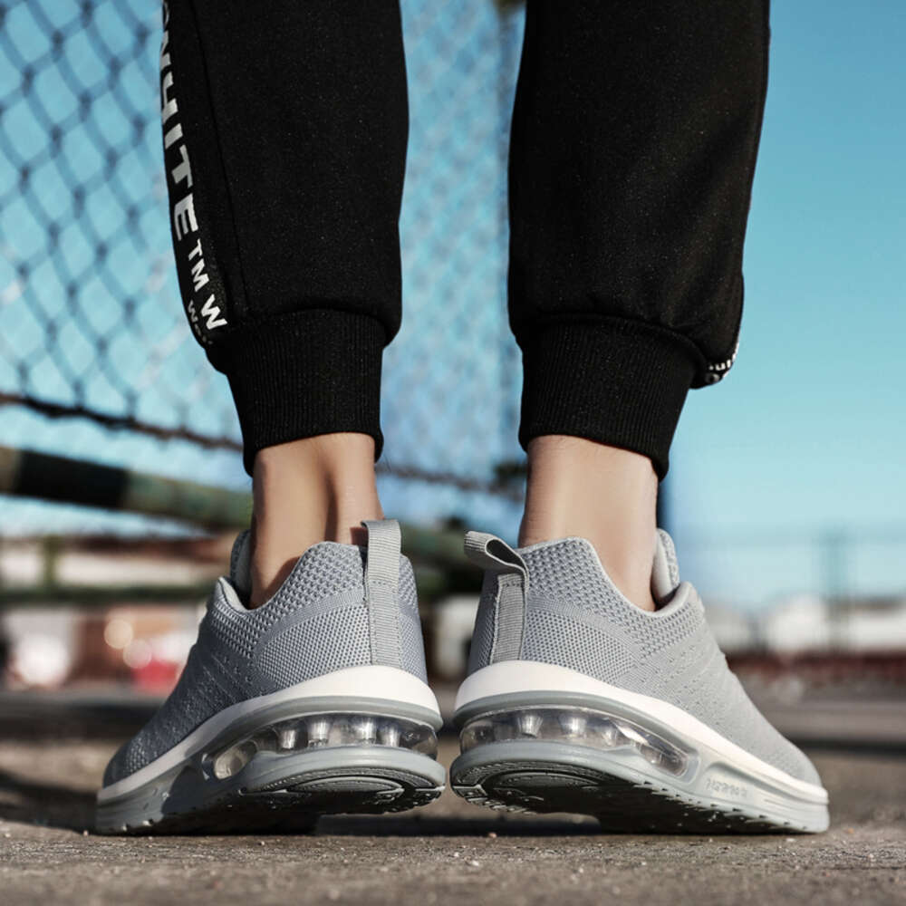 Hot selling large size running lightweight resilience men women Outdoor sports walking shoes