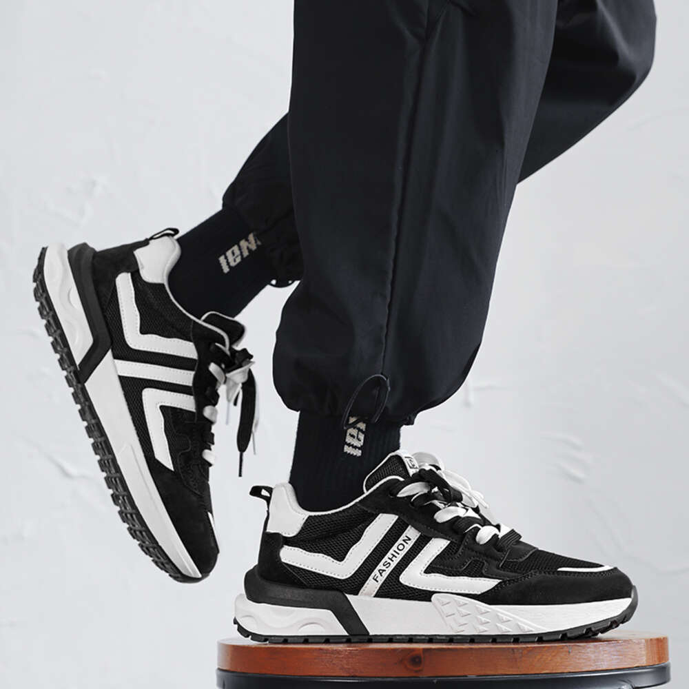 Custom fashionable sneakers original unisex lightweight breathability outdoor casual walking shoes for men