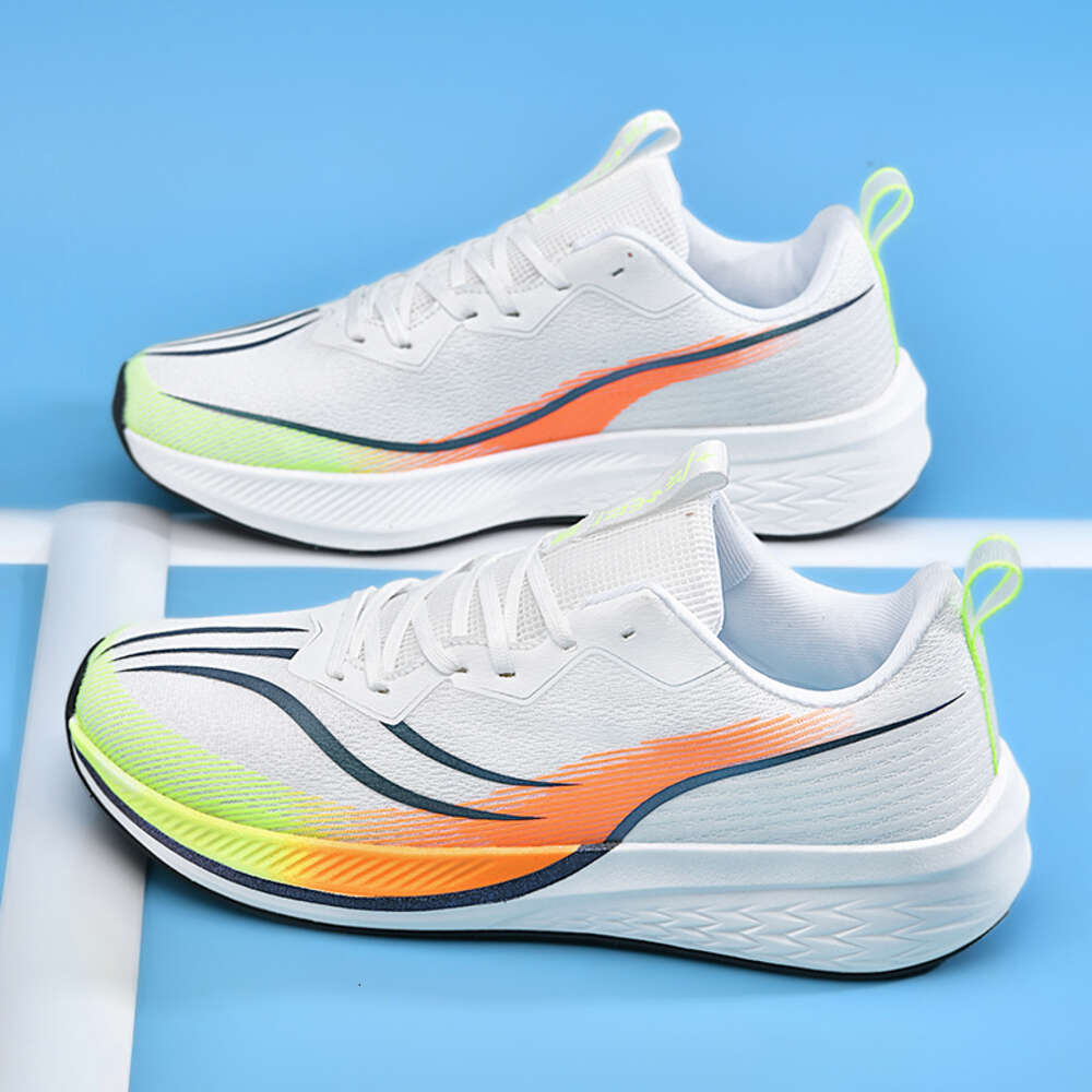 New Fashion Style Lightweight Mesh Upper Custom Running Shoes Designer Breathable Causal Sneakers For Men