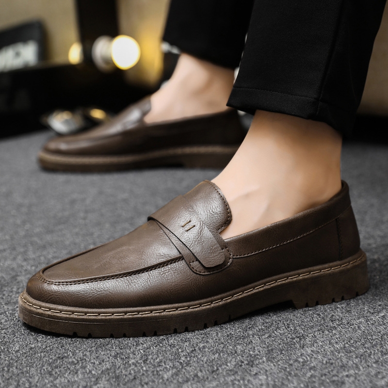2024 New Summer Casual Light Bean Shoes Men'S Loafers Street Beat Spirit Boy Leather Waterproof Men'S Shoes