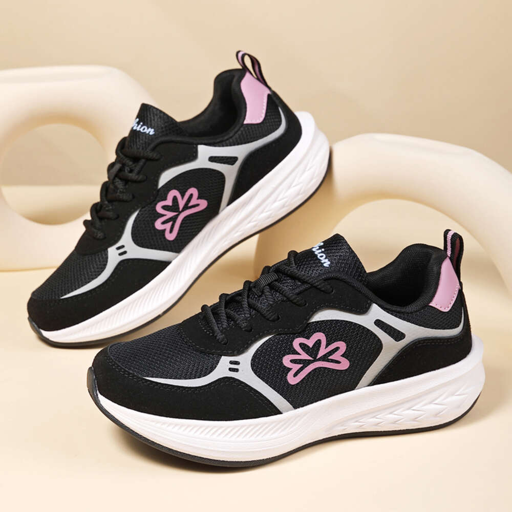 2024 New Casual Soft Sole anti-skid Mesh Shoes Women's Sports Breathable Walking Style Sneakers