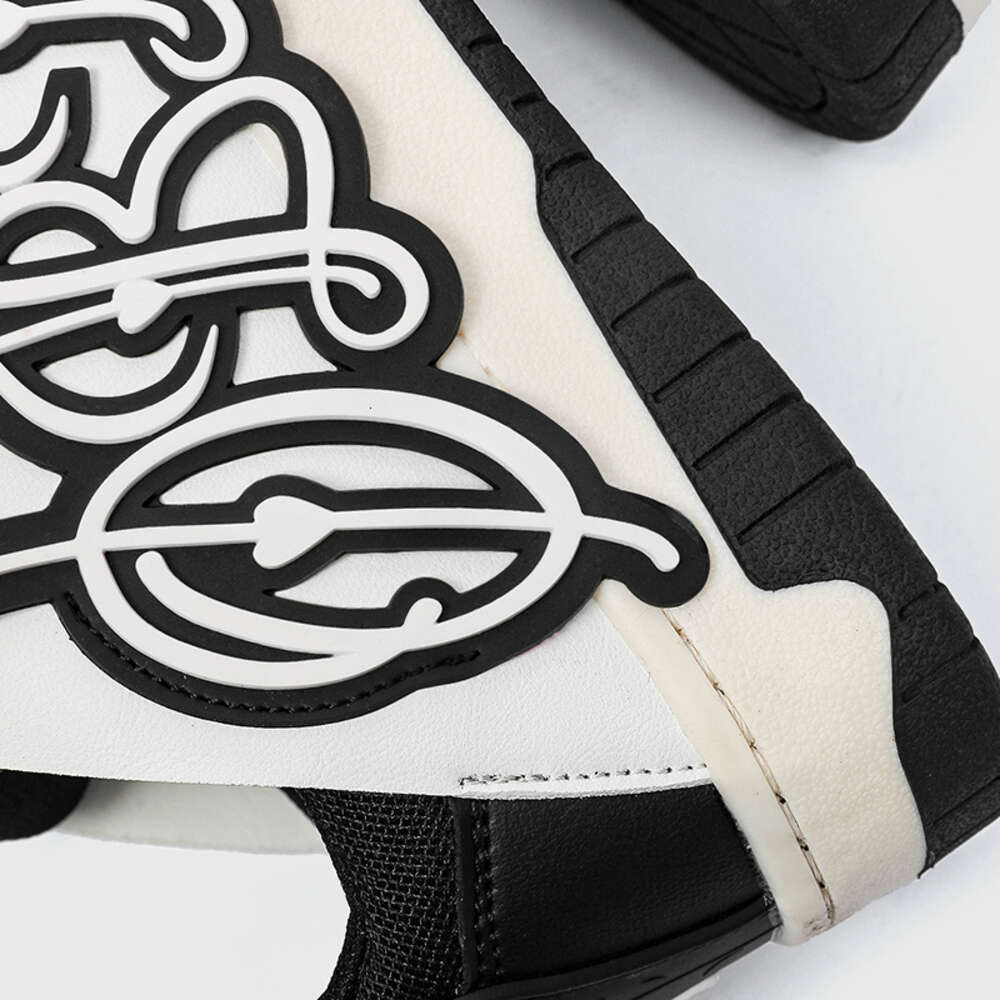 New comfortable men and women the same style board fashion thick sole casual 2024 spring new with shoes