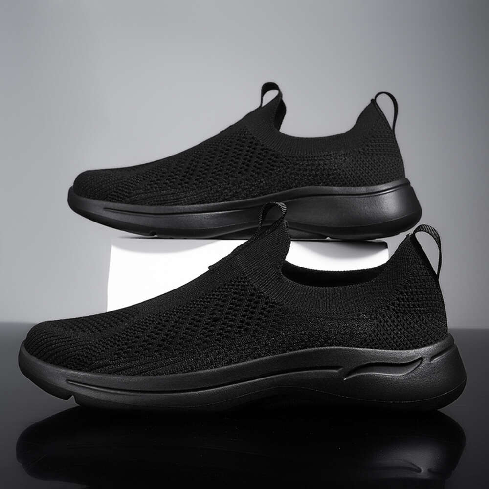New Outdoor Fashion Sneakers Comfortable Size: 39-48 Walking Summer Lightweight Breathable Men Casual Running Shoes