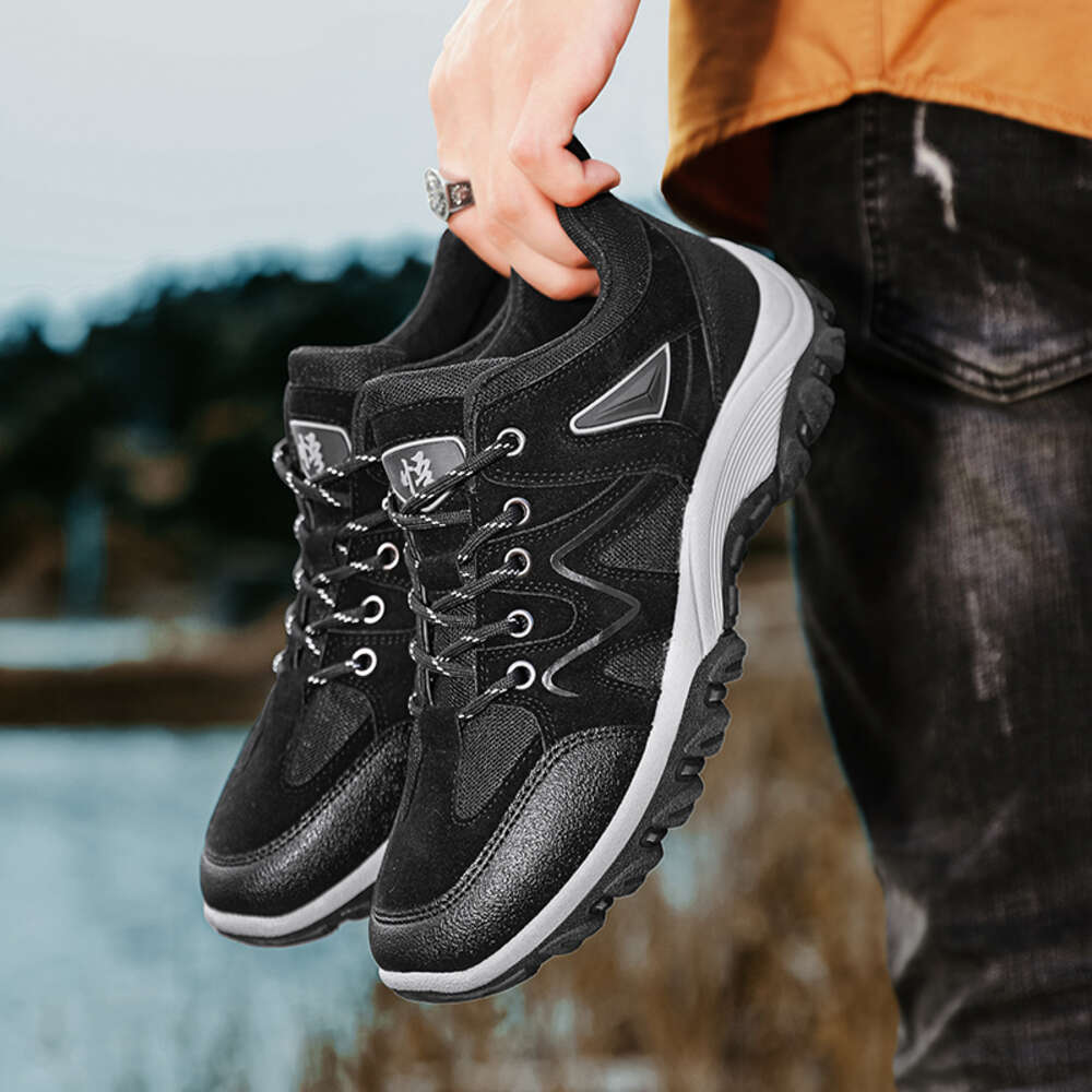 Outdoor waterproof new men's casual autumn and winter non-slip hiking shoes for men