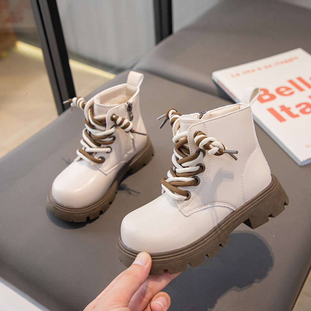 2023 Hot Selling Winter Kids Designer Children Non-slip Boys Girls Outdoor Snow Walking Warm Martin Boot Shoes