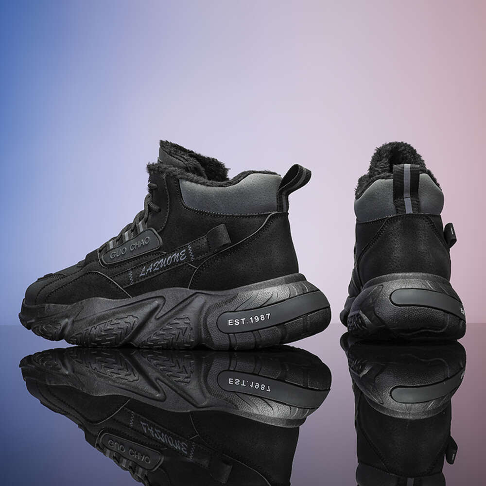 Classic design winter sneakers Warm outdoorsnow boots